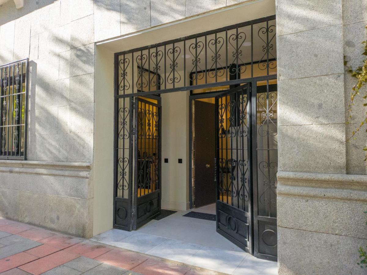 マドリードPrecioso Apartamento Nuevo En Calle Ferrazアパートメント エクステリア 写真